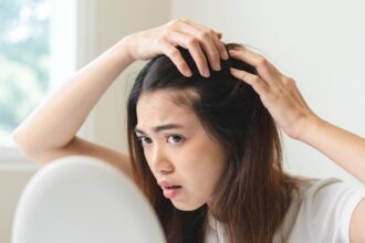 Hair Loss Guide: 7Medical and Natural treatments