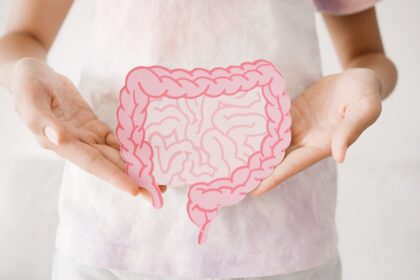 10 Powerful Detox Drinks for a Clean Healthy Gut