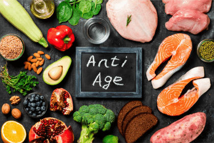 10 Anti-Aging Super Foods Should Eat After 40